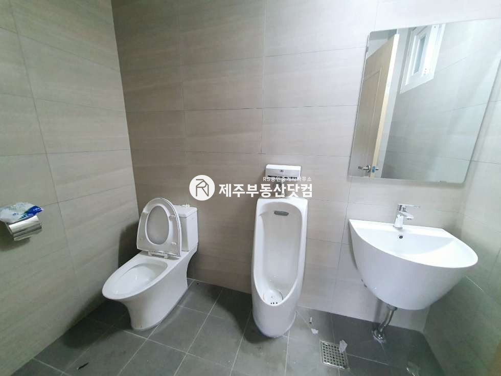 제주 제주시 도련일동 도련일동/삼화지구 /건주로 도로변인근/1층/무권리 상가 연세 매물번호 11927 사진 2