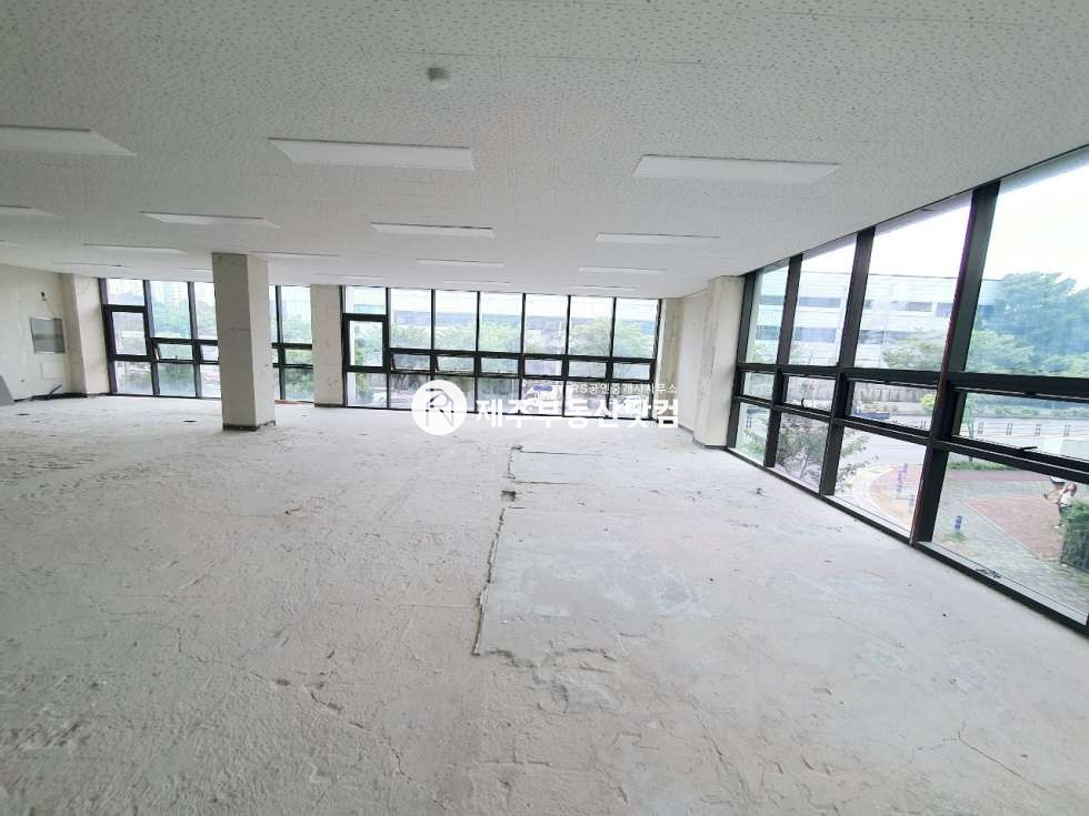 제주 제주시 노형동 노형동/롯데마트인근/2층/넓은평수 상가임대 (무권리) 연세 매물번호 11792 사진 2