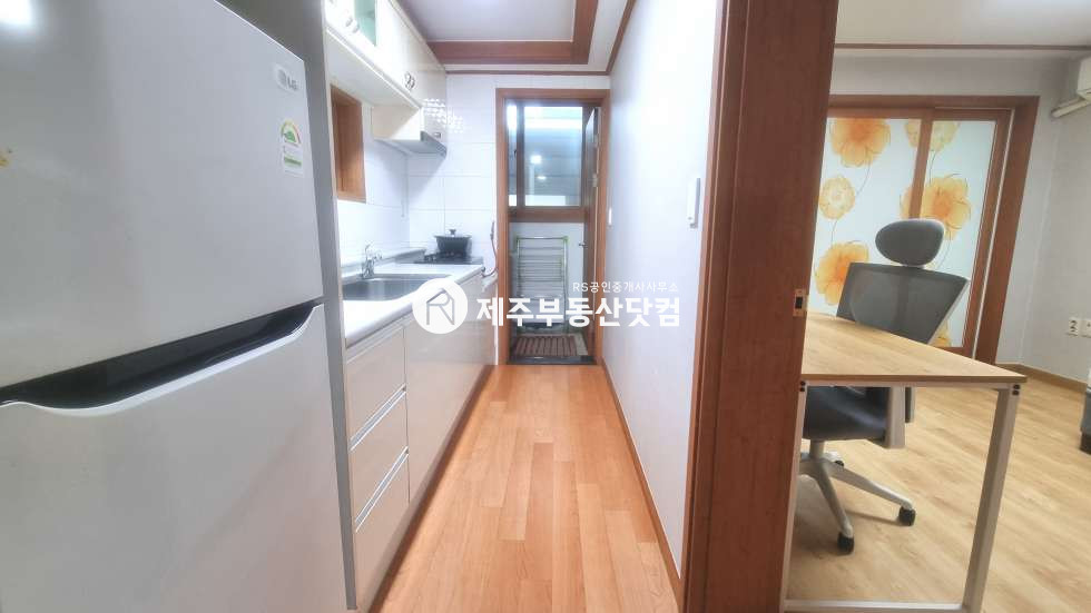 제주 제주시 오라이동 1403-1 #오라이동 오라초 후문 #풀옵션 1.5룸 #남향 #연세 연세 매물번호 12792 사진 1