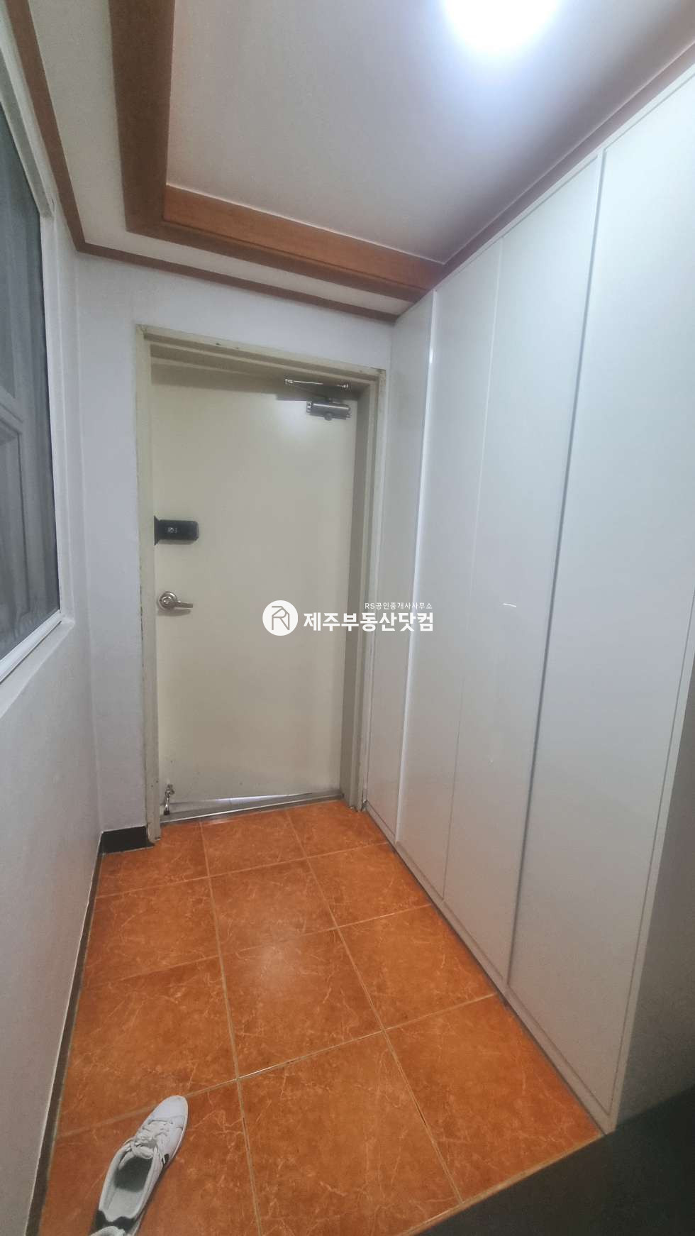 제주 제주시 오라이동 1403-1 #오라이동 오라초 후문 #풀옵션 1.5룸 #남향 #연세 연세 매물번호 12792 사진 5