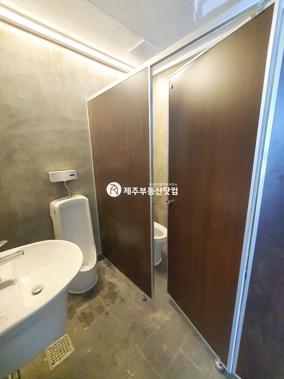 제주 제주시 이호일동 이호일동/서해안로 /말등대도로변인근/1층/무권리 연세 매물번호 12130 사진 5