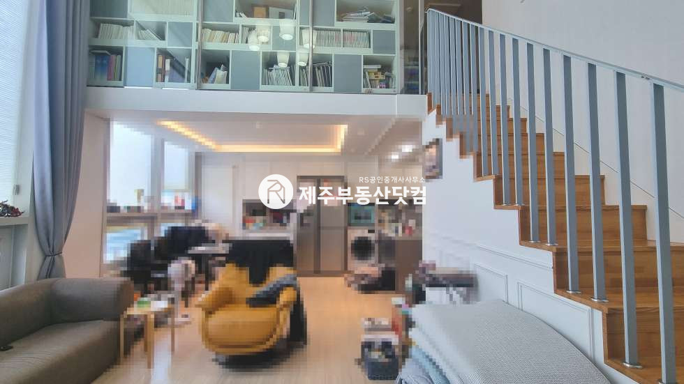 제주 제주시 연동 [연동] 중흥S클래스 #고급인테리어 #복층 투룸 #연세 연세 매물번호 12808 사진 1