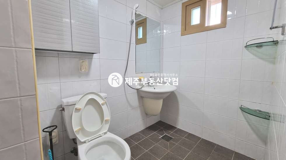 제주 제주시 삼도일동 [삼도일동] 삼성초 부근 #깔끔한 풀옵션 1.5룸 #월세, 연세 모두 월세 매물번호 12828 사진 4