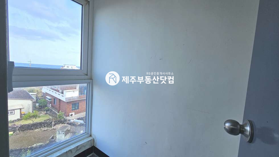 제주 제주시 구좌읍 김녕리 [구좌읍 김녕리] 센트럴시티에덴 #방3화2 #1층 #연세 연세 매물번호 12833 사진 10