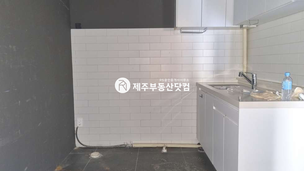 제주 제주시 연동 [연동] 태홍누리안5차 상가 #노출 좋은 1층 #무권리 연세 매물번호 12865 사진 3