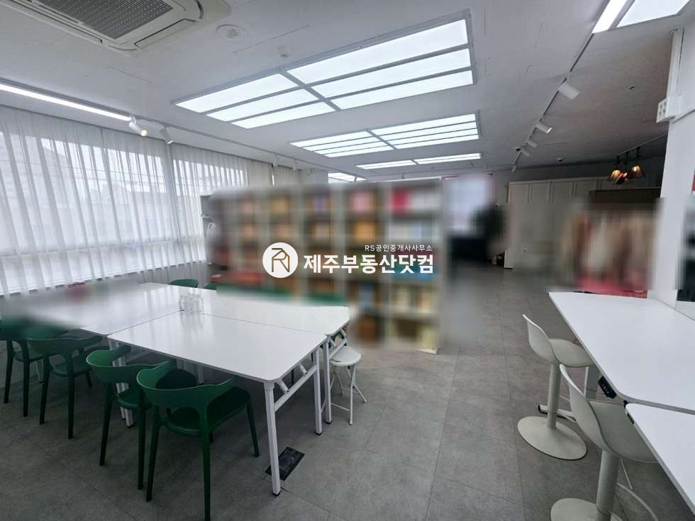 제주 제주시 용담일동 [용담일동] 서문사거리 대로변/모던한인테리어/시설완비/3층 엘베0 연세 매물번호 12869 사진 2
