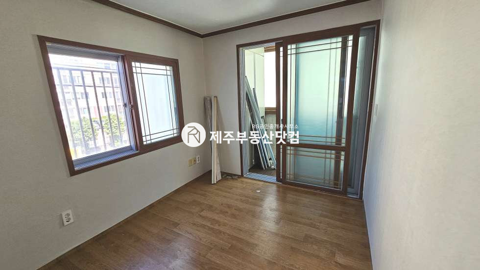 제주 제주시 노형동 [노형동] 덕진연립 #남녕고4분, 월랑초2분 #방3화1 #연세 연세 매물번호 12921 사진 7