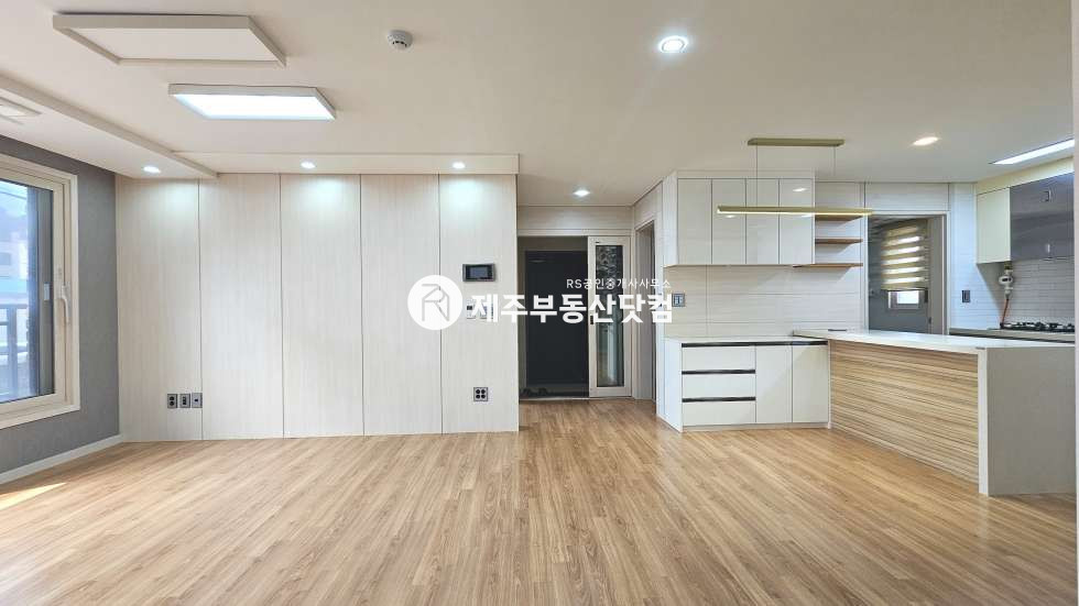 제주 제주시 아라이동 [아라이동] 아라휴안1차 #깔끔한 인테리어 #방3화2 #연세 연세 매물번호 12946 사진 3