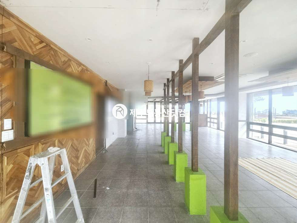 제주 제주시 조천읍 함덕리 [조천읍 함덕리] 함덕해수욕장 차량3분/단독 1층식당/무권리 연세 매물번호 12856 사진 4