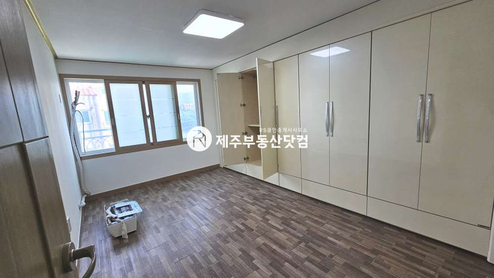 제주 제주시 일도이동 [일도이동] 하나로빌리지2차 #탑층 #다락 #방3화1 #연세 연세 매물번호 12969 사진 6