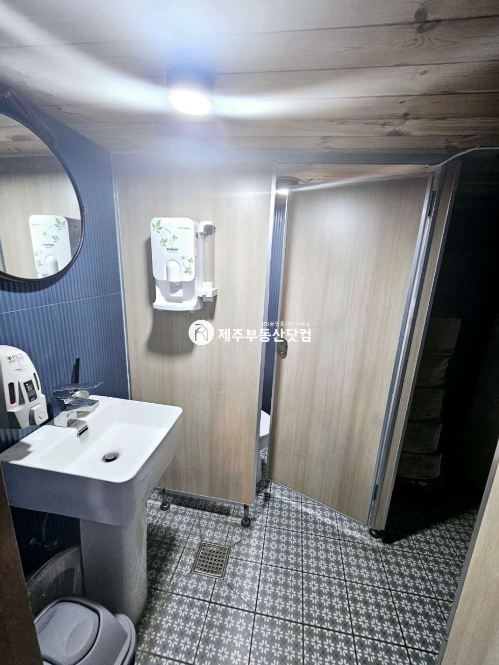 제주 제주시 연동 ﻿●연동/누웨마루거리내/메인/1층/고기집/시설완비 ● 연세 매물번호 11857 사진 4