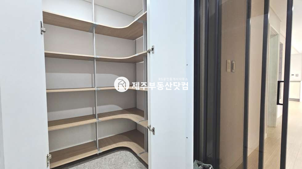 제주 제주시 조천읍 신촌리 [조천읍 신촌리] 에코휴리움 #신축 #방3화2 #4층 #복층형 #전세 전세 매물번호 13041 사진 12