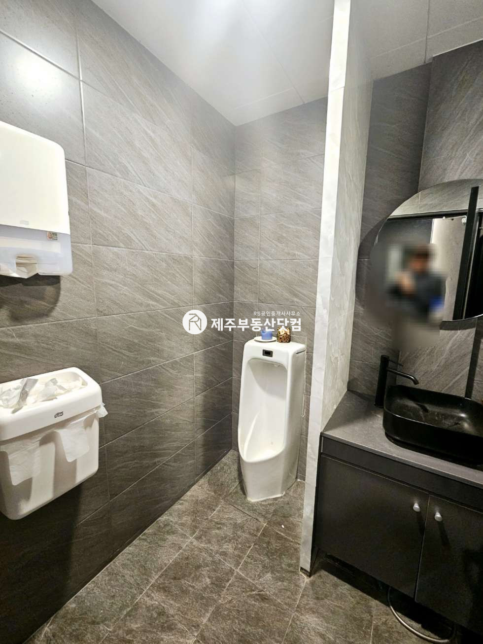 제주 제주시 이호일동 [이호일동]이호테우 말등대인근/1층/식당가능/넓은평수/무권리 연세 매물번호 12943 사진 5