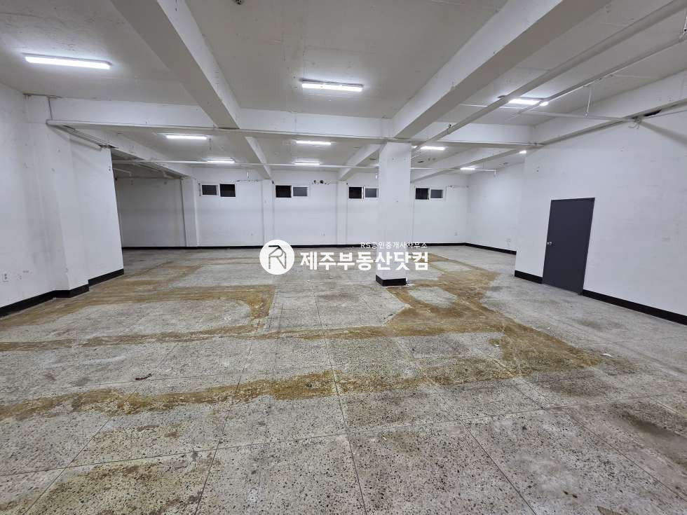 제주 제주시 일도이동 [일도이동] 인제사거리인근/넓은평수 지1층상가/무권리 연세 매물번호 13124 사진 1