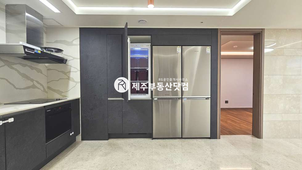 제주 제주시 연동 [연동] 트리플시티 #급매 #103동 로얄층 #남서향 #방3화2 #풀옵션 매매 매물번호 13140 사진 4
