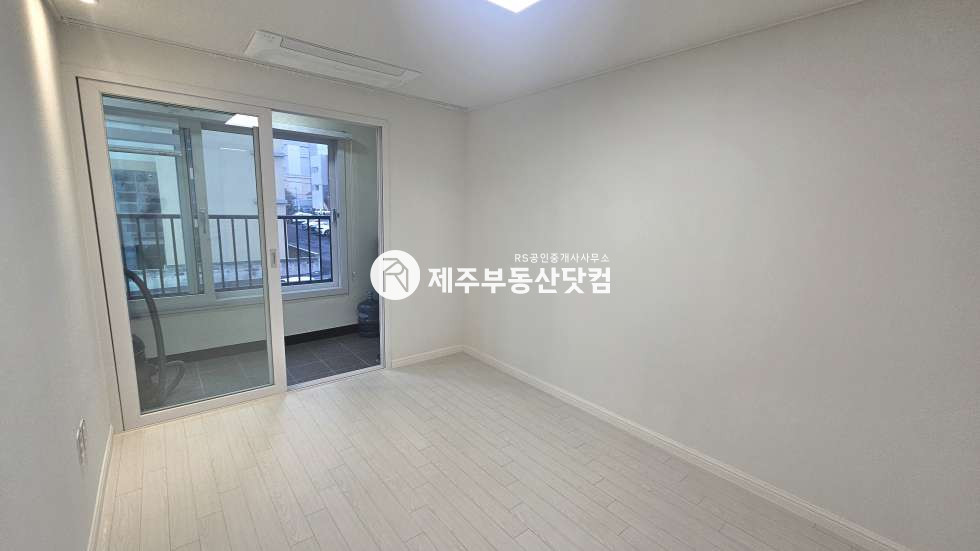 제주 제주시 외도일동 [외도일동] 스카이캐슬2 #외도초 3분 #신축 #가전 풀옵션 #방3화2 분양 매물번호 13156 사진 6