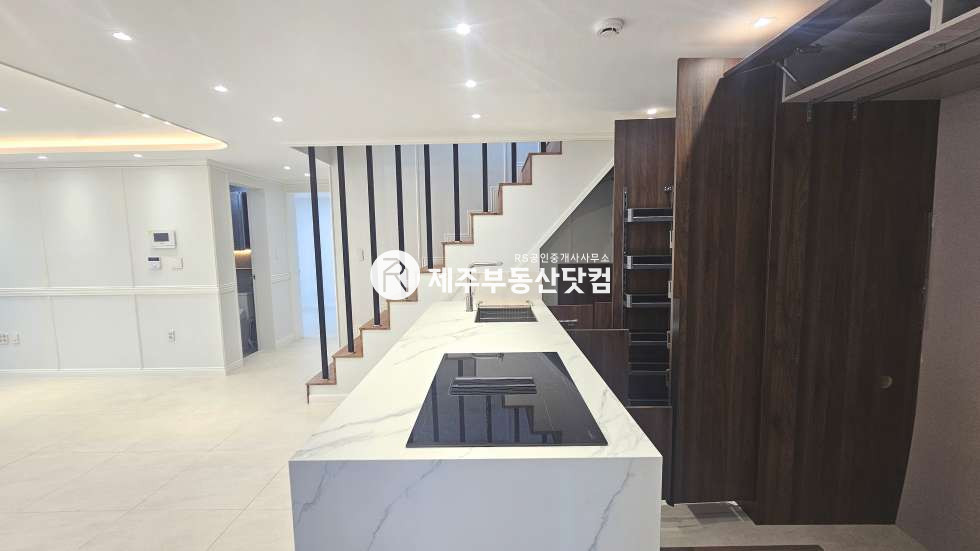 제주 제주시 외도일동 [외도일동] 스카이캐슬2 #외도초3분 #신축, 복층 #가전 풀옵션 #방3화2 분양 매물번호 13157 사진 6
