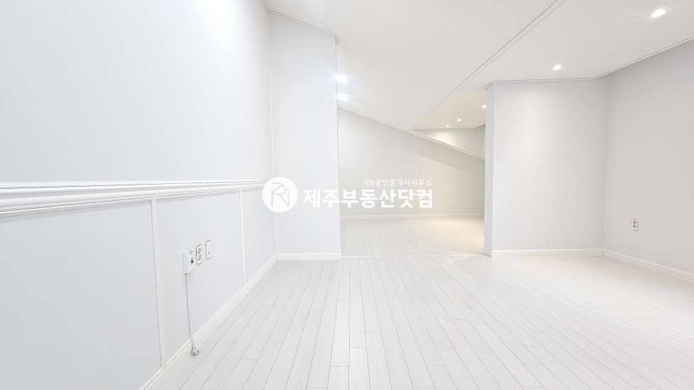 제주 제주시 외도일동 [외도일동] 스카이캐슬2 #외도초3분 #신축, 복층 #가전 풀옵션 #방3화2 분양 매물번호 13157 사진 10