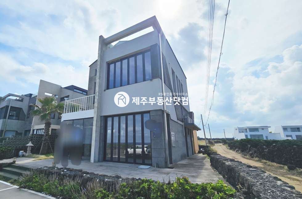 제주 제주시 구좌읍 하도리 [구좌읍/ 하도리] 해맞이 해안도로 /오션뷰/상가주택 매매 매매 매물번호 10320 사진 1