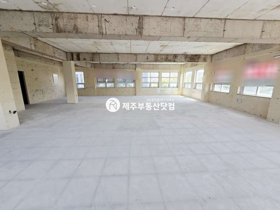 제주 제주시 연동 [연동] 신시가지 대림2차아파트 도로변/3층(엘베0)/무권리 연세 매물번호 13102 사진 1