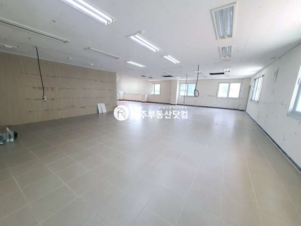 제주 제주시 노형동 노형동/본죽사거리 대로변/2층/무권리 상가임대 연세 매물번호 11836 사진 1