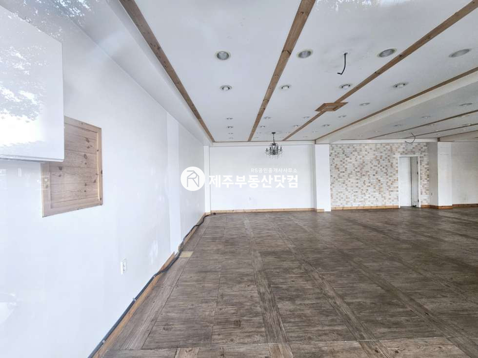 제주 제주시 노형동 [노형동] 노형로 대로변/전면노출최상/1층상가/무권리 연세 매물번호 13008 사진 2