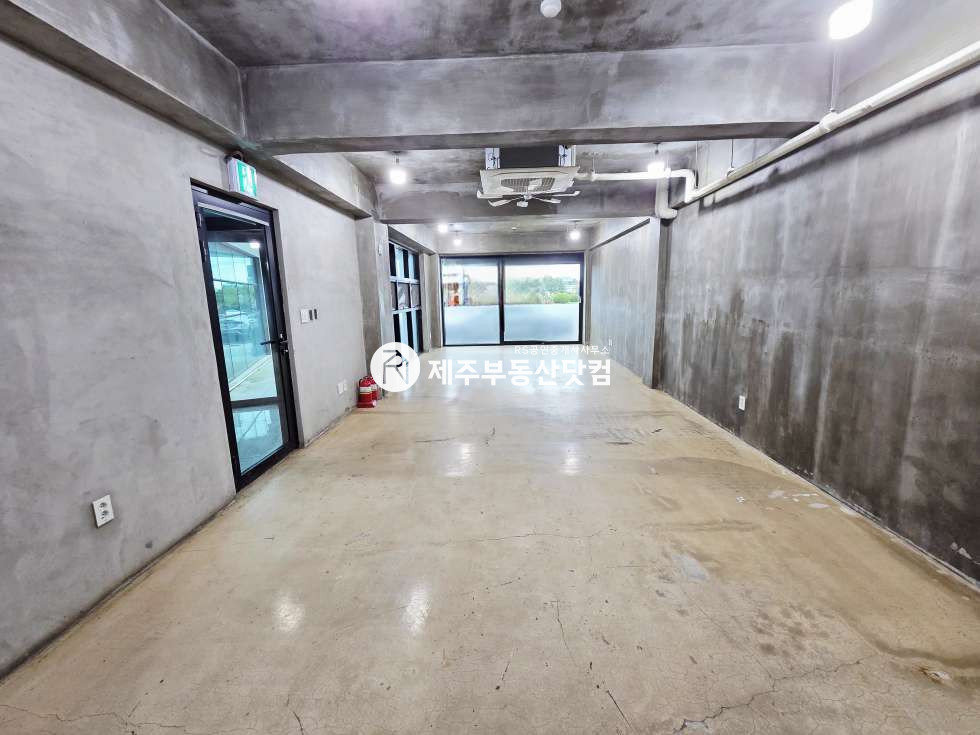 제주 제주시 조천읍 신촌리 [조천읍/신촌리] 신촌리/1층식당/식당가능/무권리 연세 매물번호 13014 사진 2