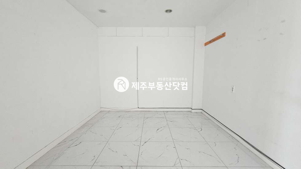 제주 제주시 연동 [연동] 연삼로 대로변 #1층 노출좋은 넓은 상가 #무권리 #연세 연세 매물번호 13322 사진 5