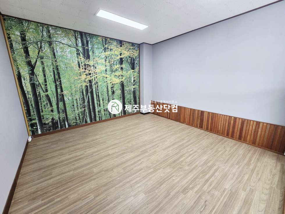 제주 제주시 오라삼동 [오라삼동] 연삼로 대로변/넓은평수/기본시설완비/무권리 연세 매물번호 13045 사진 4