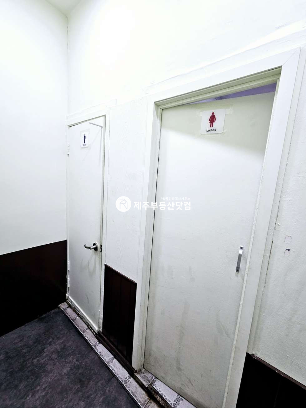 제주 제주시 연동 [연동] 제원사거리/1층/넓은평수/일반음식점/시설완비 연세 매물번호 12949 사진 10