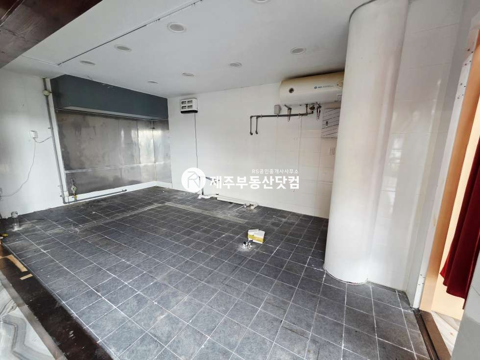 제주 제주시 한림읍 협재리 [한림읍/협재해수욕장상권] 단독1,2층통임대/내부계단/무권리 월세 매물번호 13221 사진 7