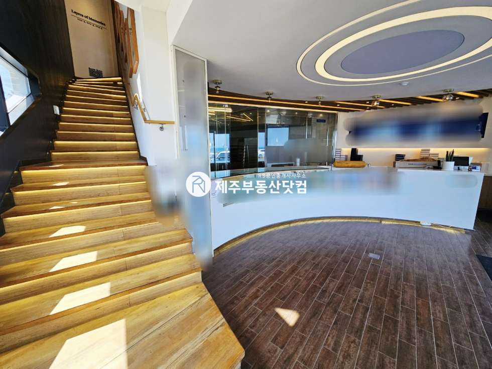 제주 제주시 용담삼동 [용담삼동/해안도로] 서해안로 무지개해안도로/오션뷰/1.2층 상가 연세 매물번호 13166 사진 3