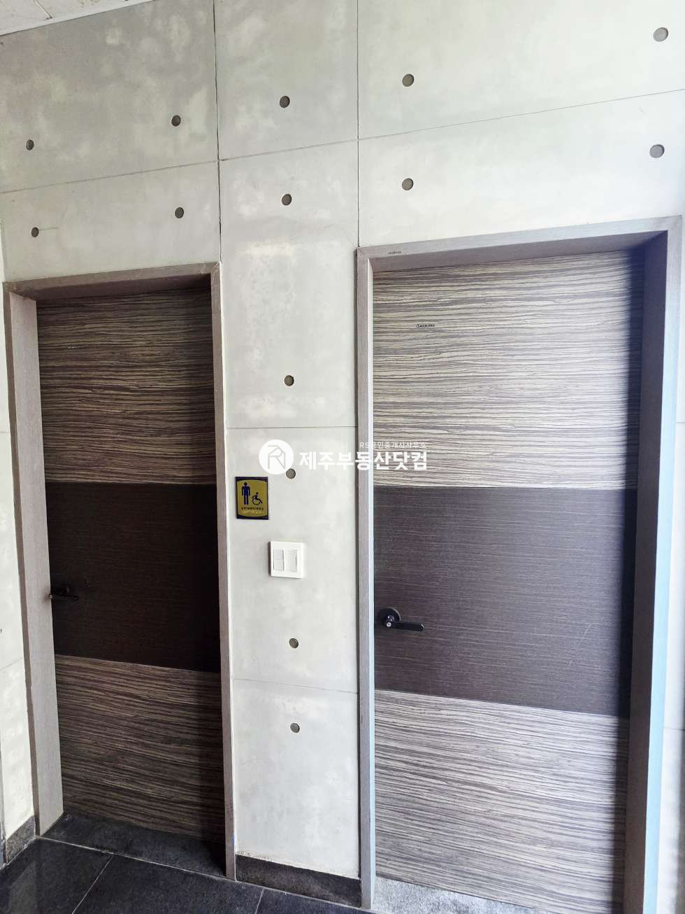 제주 제주시 화북일동 [삼화지구] 명륜진사갈비인근/1층상가/무권리 연세 매물번호 13494 사진 2