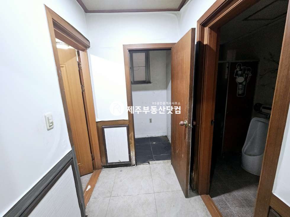 제주 제주시 연동 연동/문화칼라사거리 대로변/2층/넓은평수/모든업종가능/무권리 연세 매물번호 12670 사진 4