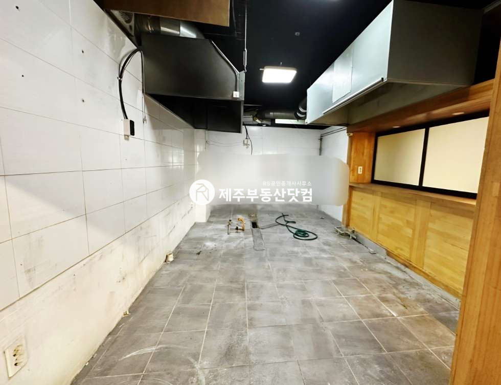 제주 제주시 외도일동 [외도일동] 우정로 대로변/1층식당상가/무권리 연세 매물번호 12765 사진 4