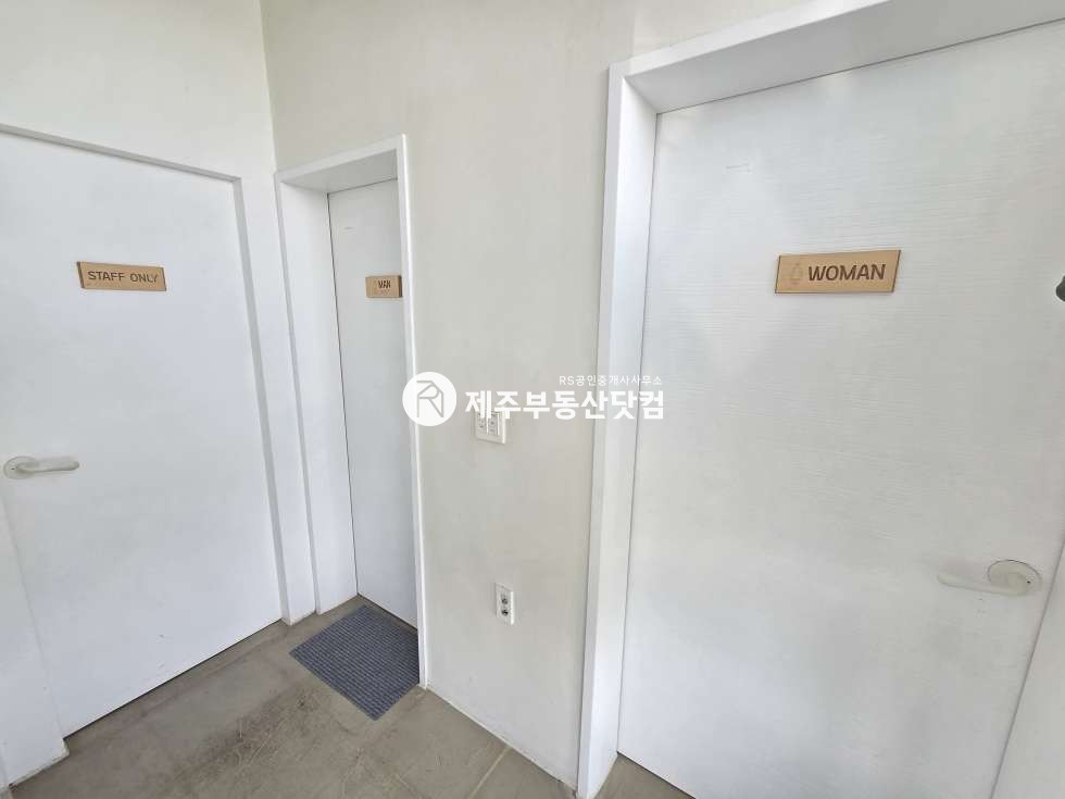 제주 제주시 노형동 [노형동] 제주도립미술관인근/1층/커피숖/야외정원 연세 매물번호 13539 사진 7