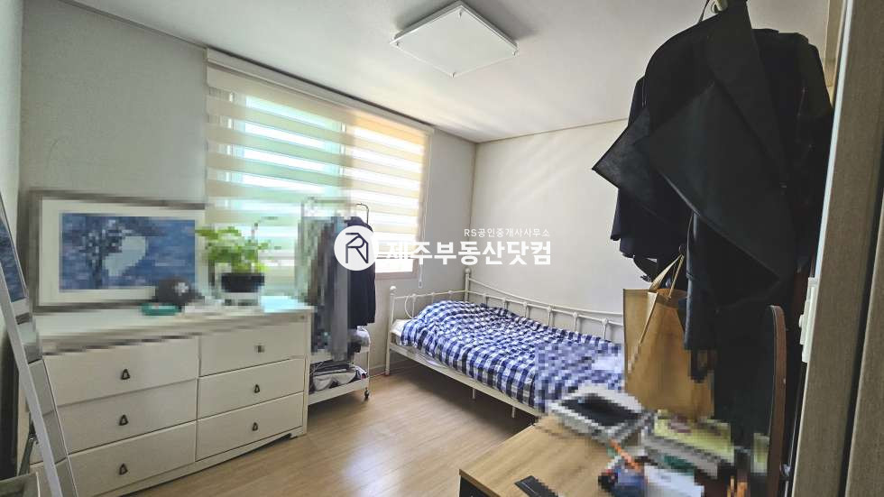제주 제주시 삼도일동 565-9 [삼도일동] 서사라사거리 부근 #성은하이빌 #급매 #방3화2 매매 매물번호 13558 사진 4