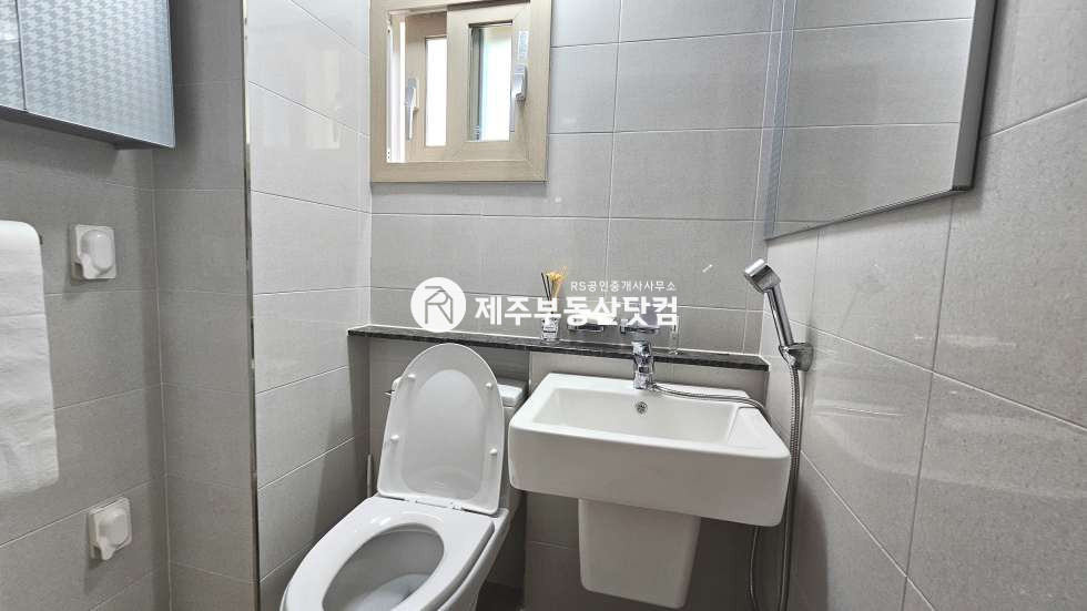 제주 제주시 삼도일동 565-9 [삼도일동] 서사라사거리 부근 #성은하이빌 #급매 #방3화2 매매 매물번호 13558 사진 8