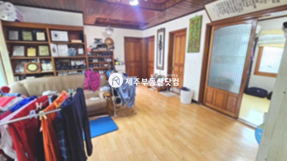 제주 제주시 아라일동 [아라일동] 연북로 인접 #급매 #넓은 부지의 단독주택 #방4화1 매매 매물번호 13563 사진 2