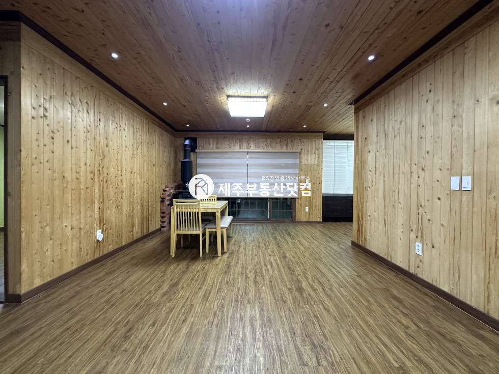 제주 제주시 한경면 조수리 한경면 조수리 I 잔디마당 있는 단독주택 급매 매매 매물번호 13573 사진 3