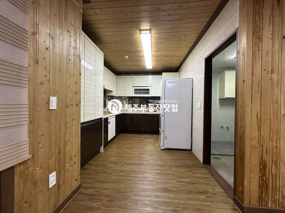 제주 제주시 한경면 조수리 한경면 조수리 I 잔디마당 있는 단독주택 급매 매매 매물번호 13573 사진 4
