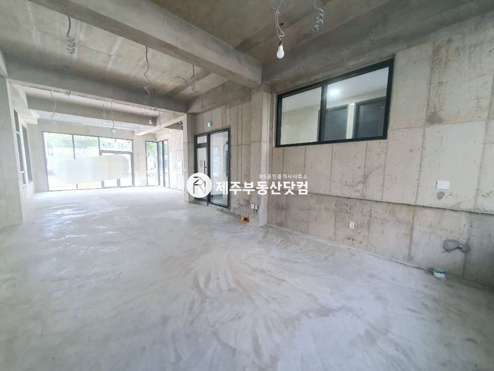 제주 제주시 노형동 ﻿[노형동] 노형로/그랜드치과 대로변/1층/신축/무권리/상가 연세 매물번호 11678 사진 1