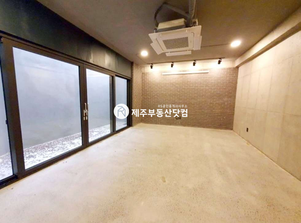 제주 제주시 조천읍 와산리 ﻿[조천읍/와산리]/번영로대로변인근/단독건물전체 1.2층/월세인하/무권리 월세 매물번호 11389 사진 5