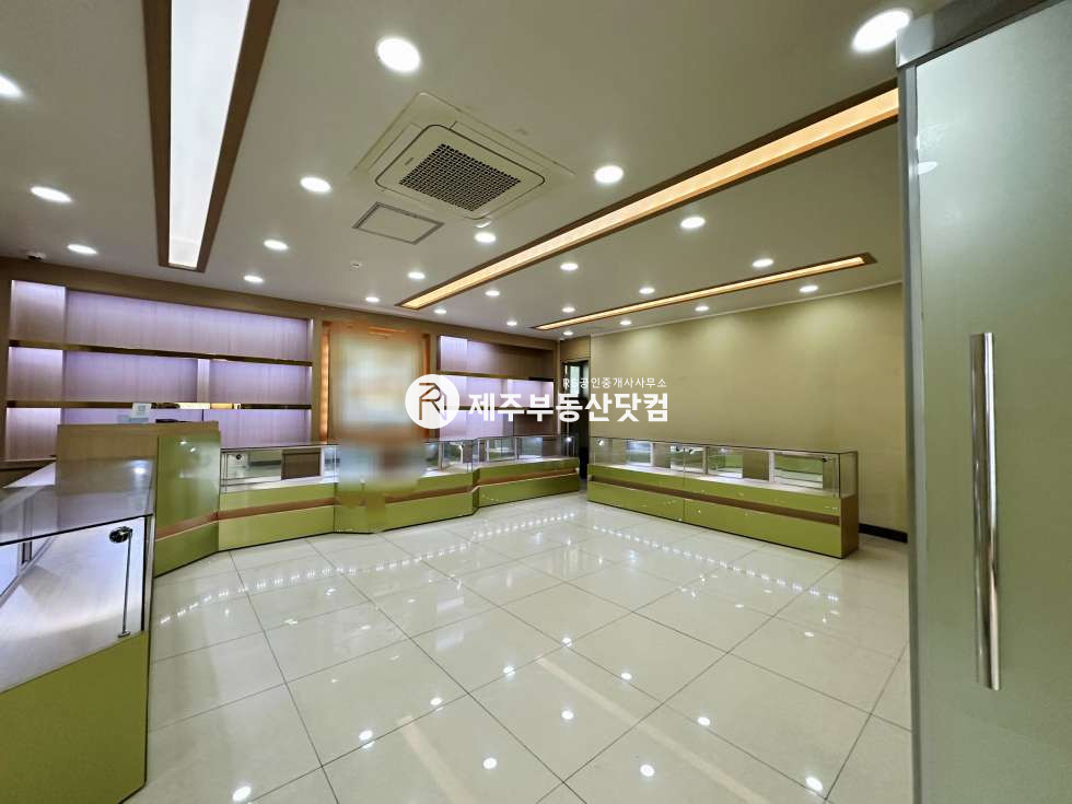 제주 제주시 연동 [연동]부림온천 도로변/건물통임대/넓은주차장/모든업종가능/무권리 연세 매물번호 13583 사진 4