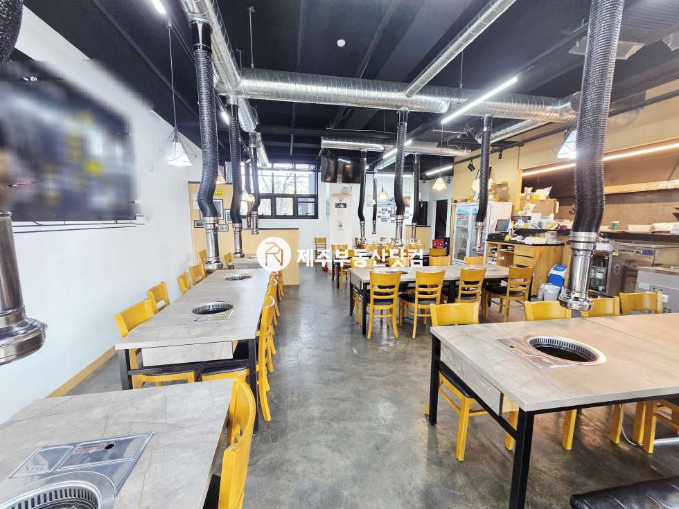 제주 제주시 도련일동 [삼화지구] 올리브영 도로변/1층/고기집/시설완비/권리저렴 연세 매물번호 13307 사진 2