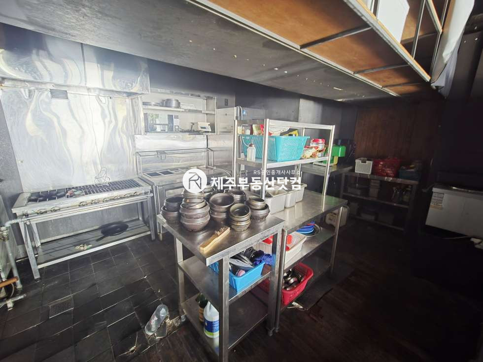 제주 제주시 일도이동 [일도이동] 일도주유소 메인상권/1층/고기집/권리저렴 연세 매물번호 13596 사진 2