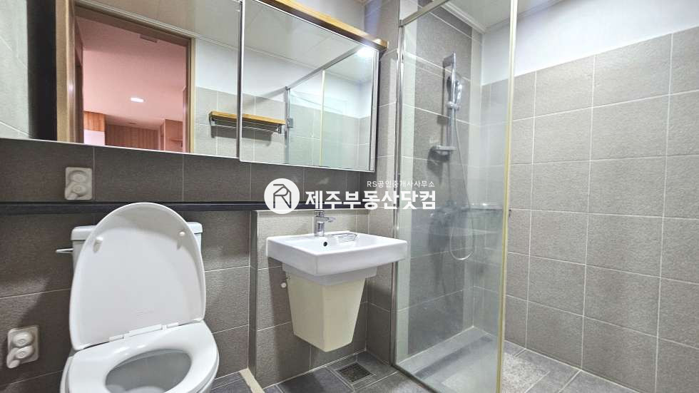 제주 제주시 아라일동 6148-5 (아라휴팰리스) [아라일동] 아라휴팰리스 #중층 방3화2 #즉시입주 가능 매매 매물번호 13325 사진 15