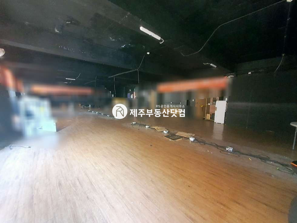 제주 제주시 연동 연동/메종글래드호텔 사거리 대로변/3층넓은평수/무권리 연세 매물번호 12480 사진 1