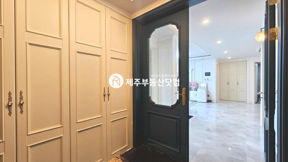 제주 제주시 삼양이동 2140-10 [삼양이동] 유피테르 #준신축 #내부상태 최상 #옵션다수 #방3화2 매매 매물번호 13600 사진 11