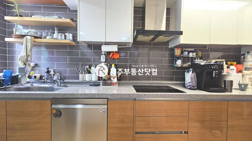 제주 제주시 조천읍 신촌리 1795 A동 [조천읍 신촌리] 신촌초 도보 4분 #에코휴공간 #1층 #부분 리모델링 #방3화2 매매 매물번호 13606 사진 5